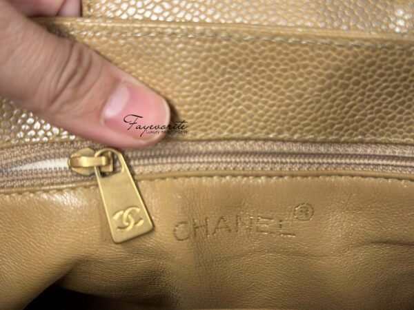 PRELOVED Chanel Caviar CC Shoulder Bag - Image 6