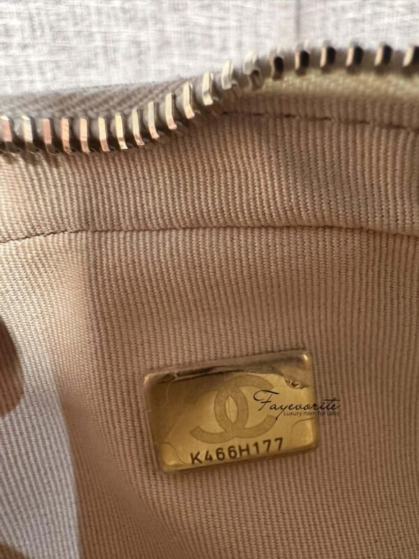 PRELOVED Chanel Caviar Quilted Camera Bag (microchip) - Image 4