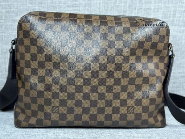 PRELOVED Louis Vuitton Jake Messenger Bag - Image 3
