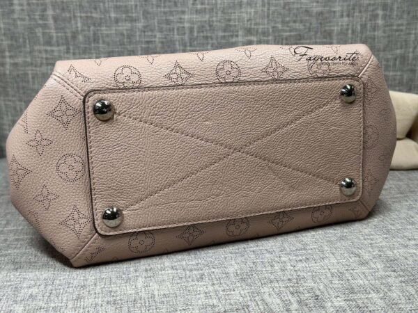 PRELOVED Louis Vuitton Mahina Leather - Image 8