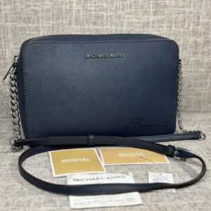 PRE LOVED Michael Kors Cross body bag